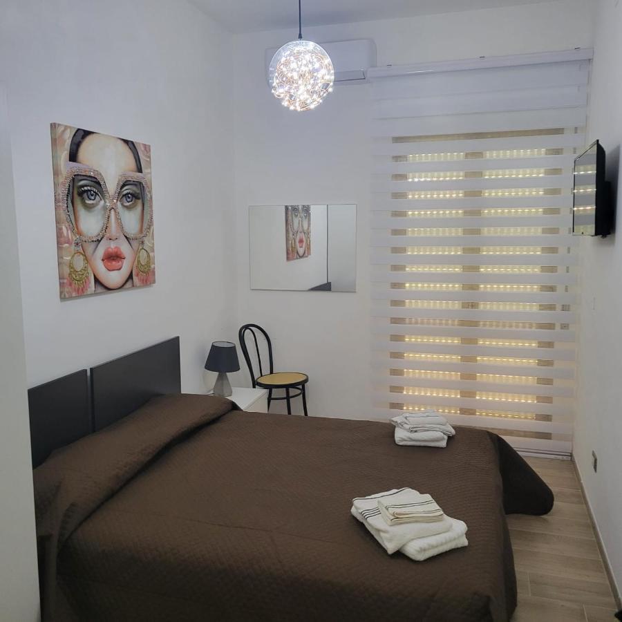 B&B Dei Sogni In Centro, Con Facilita Di Parcheggio Cosenza Eksteriør billede