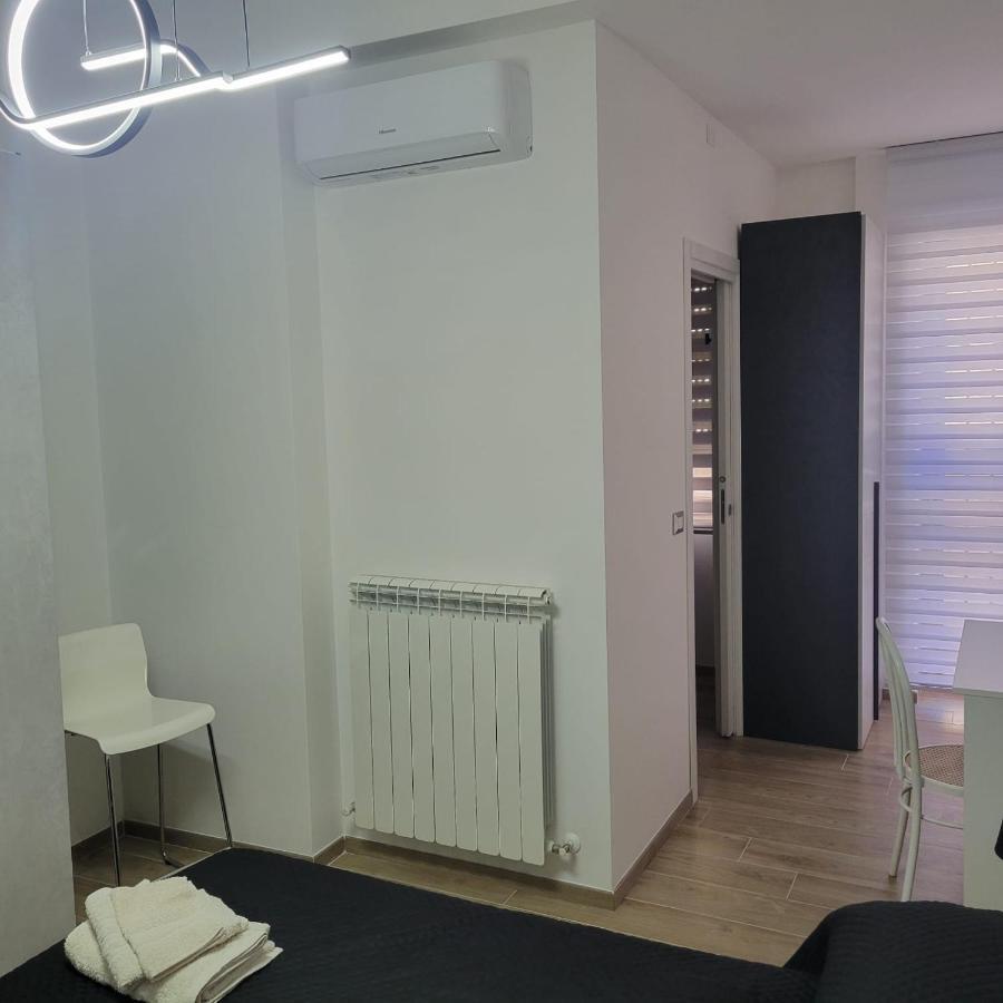 B&B Dei Sogni In Centro, Con Facilita Di Parcheggio Cosenza Eksteriør billede