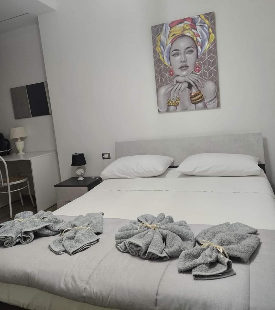 B&B Dei Sogni In Centro, Con Facilita Di Parcheggio Cosenza Eksteriør billede